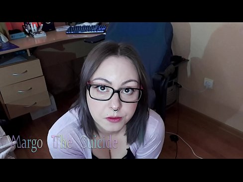 ❤️ Sexy holka s brýlemi kouří dildo hluboko na kameru ☑ Šukání u cs.purchasexz.top ❤
